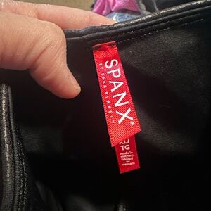 SPANX fear leather leggings - XL